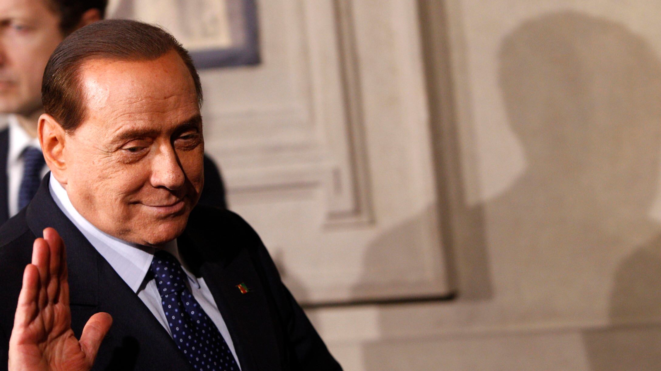 Il Cavaliere sceglie il silenzio per evitare scontri coi giudici