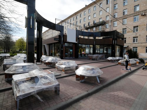 800 attività in vendita: ora McDonald’s dice davvero addio alla Russia