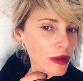Alessia Marcuzzi in bikini per l'anno nuovo 7