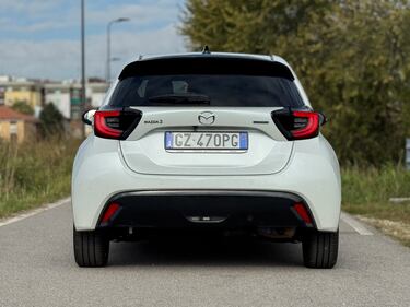 Mazda2 Hybrid 2025: guarda la gallery della citycar giapponese super efficiente 13