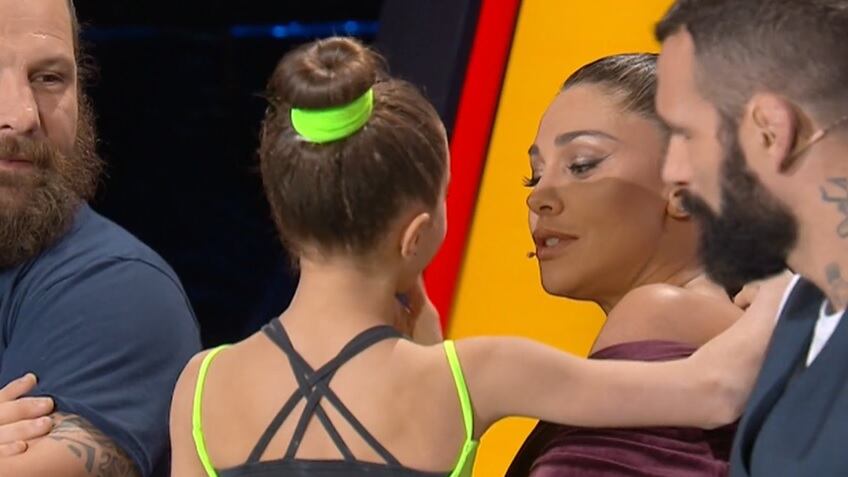 Belen Rodriguez incinta? A "Tu si que vales" le scappa una frase sospetta