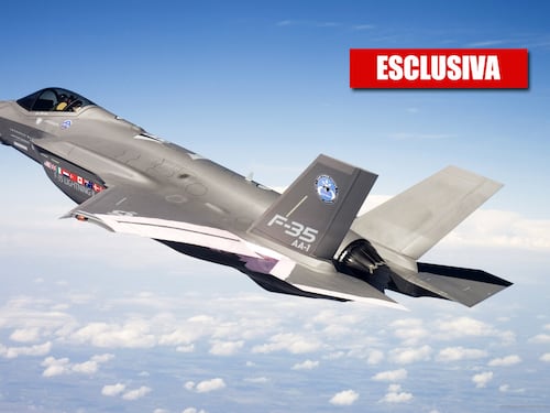 Nei cieli di guerra: così si diventa piloti di un caccia militare