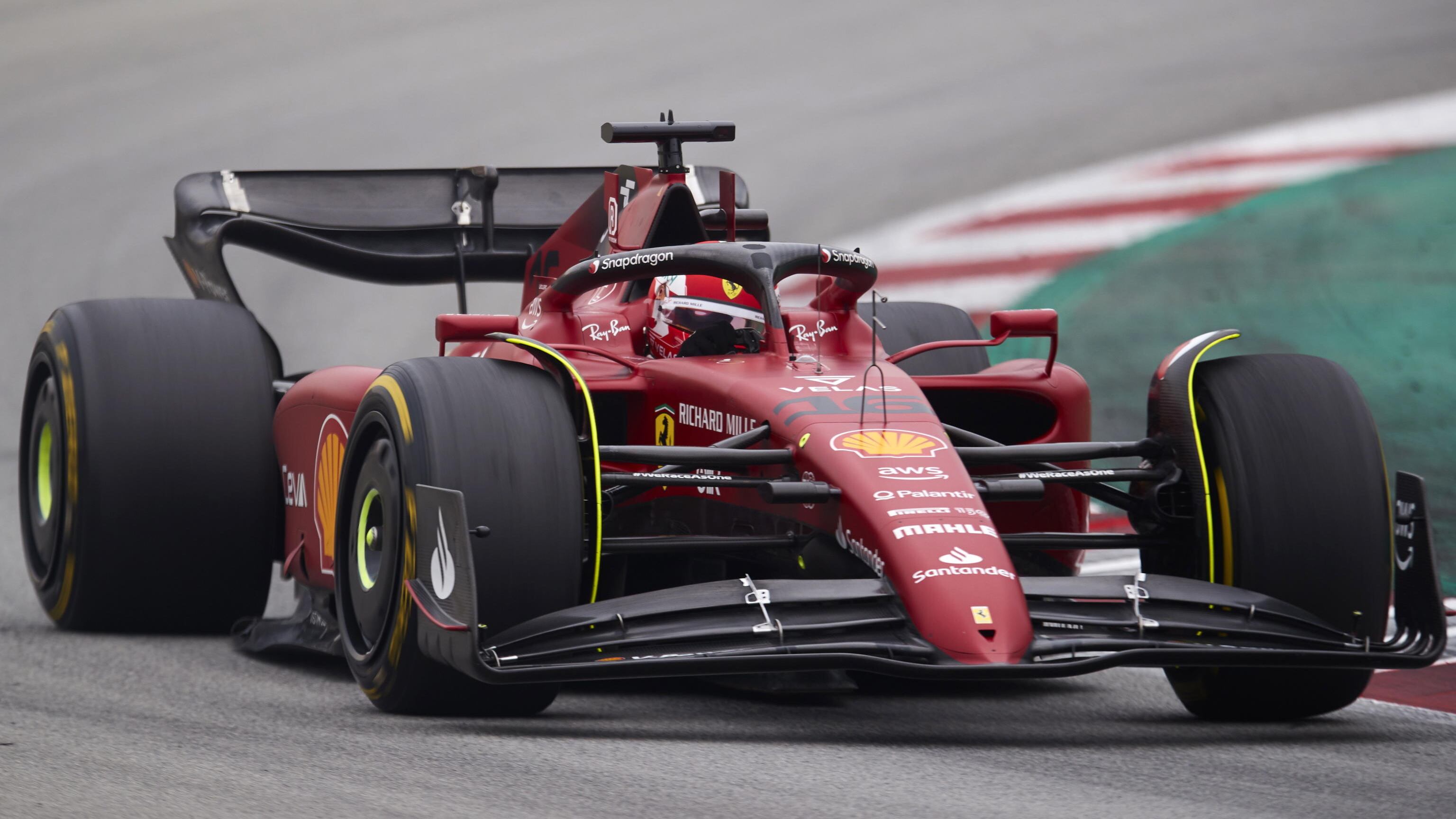 Ferrari, Red Bull, Mercedes. Com'è stretta la poltrona per tre