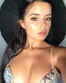 Demi Rose, le forme sexy 3