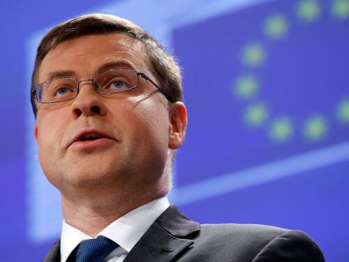 I falchi Ue ci ricascano: "Debito italiano troppo alto"