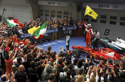 Alonso trionfa in Cina 5