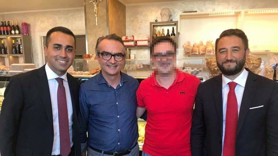 Preso Giuseppe Corona, il tesoriere della mafia. Su Fb mostrava Di Maio nel suo bar