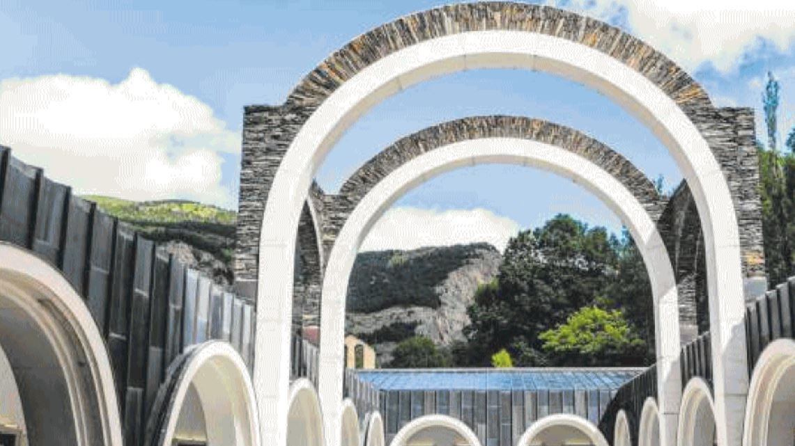 Il cammino tra i santuari vuol sorpassare Santiago