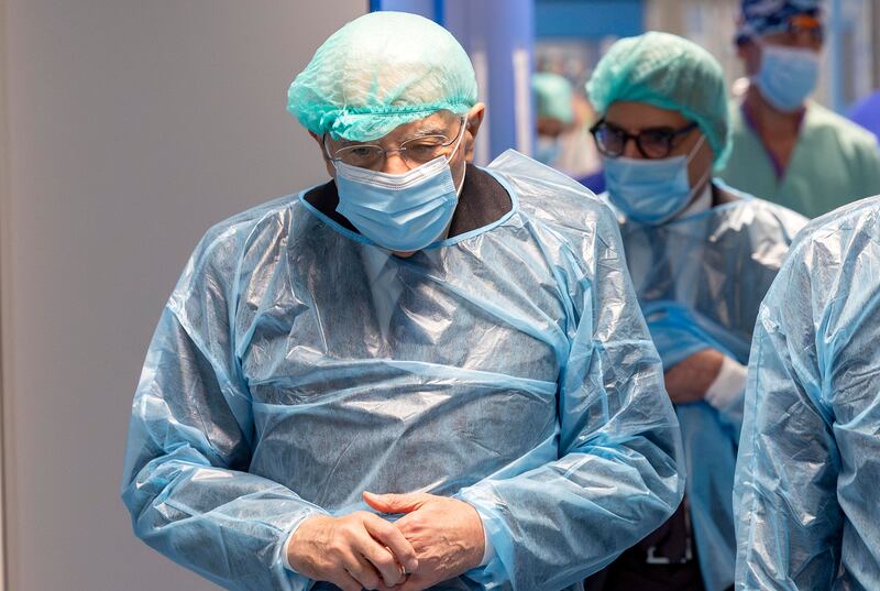 Mattarella al Niguarda tra i feriti di Crans-Montana: le foto 1