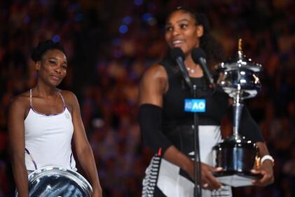 Serena Williams nuda e incinta per Vanity Fair 17