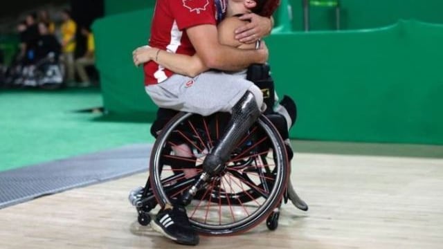 Paralimpiadi, questa foto è il ricordo più bello di Rio 2016