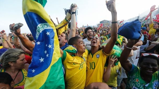 Brasile seconda semifinalista grazie ai goal dei suoi difensori