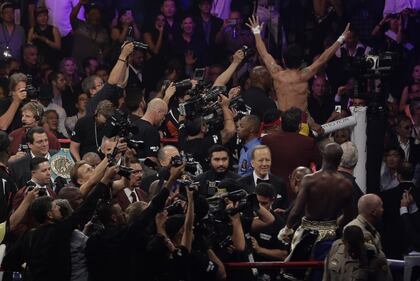 Floyd Mayweather ha sconfitto Manny Pacquiao 7