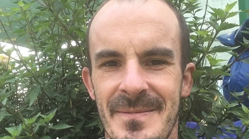 I 307 reati sessuali e la scia di abusi dall'Australia a Pisa: a processo il pedofilo Ashley Paul Griffith