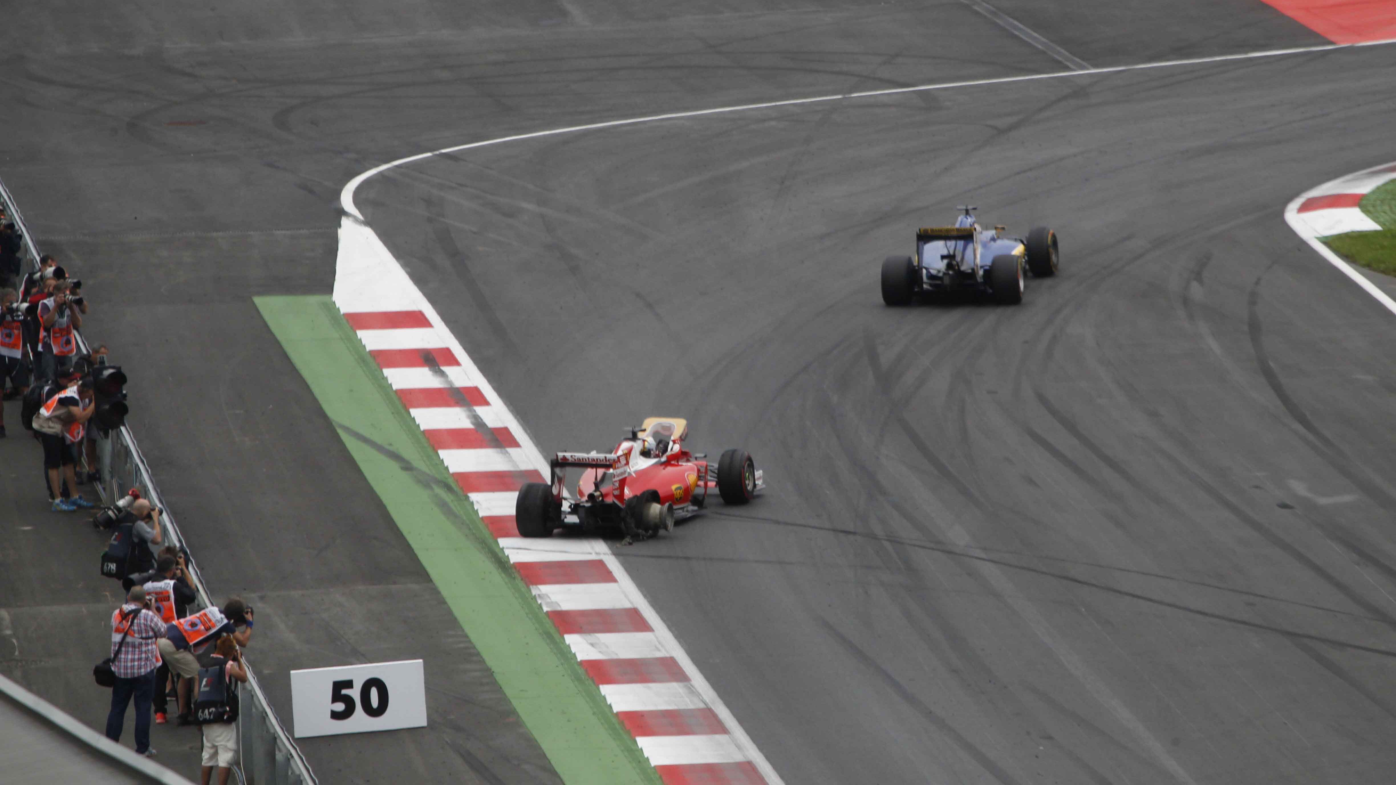 Quella voce sulla Ferrari: "Toto Wolf al posto di Arrivabene"