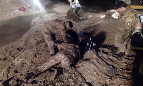 Fano, artificieri rimuovono una bomba d'aereo innescata 6