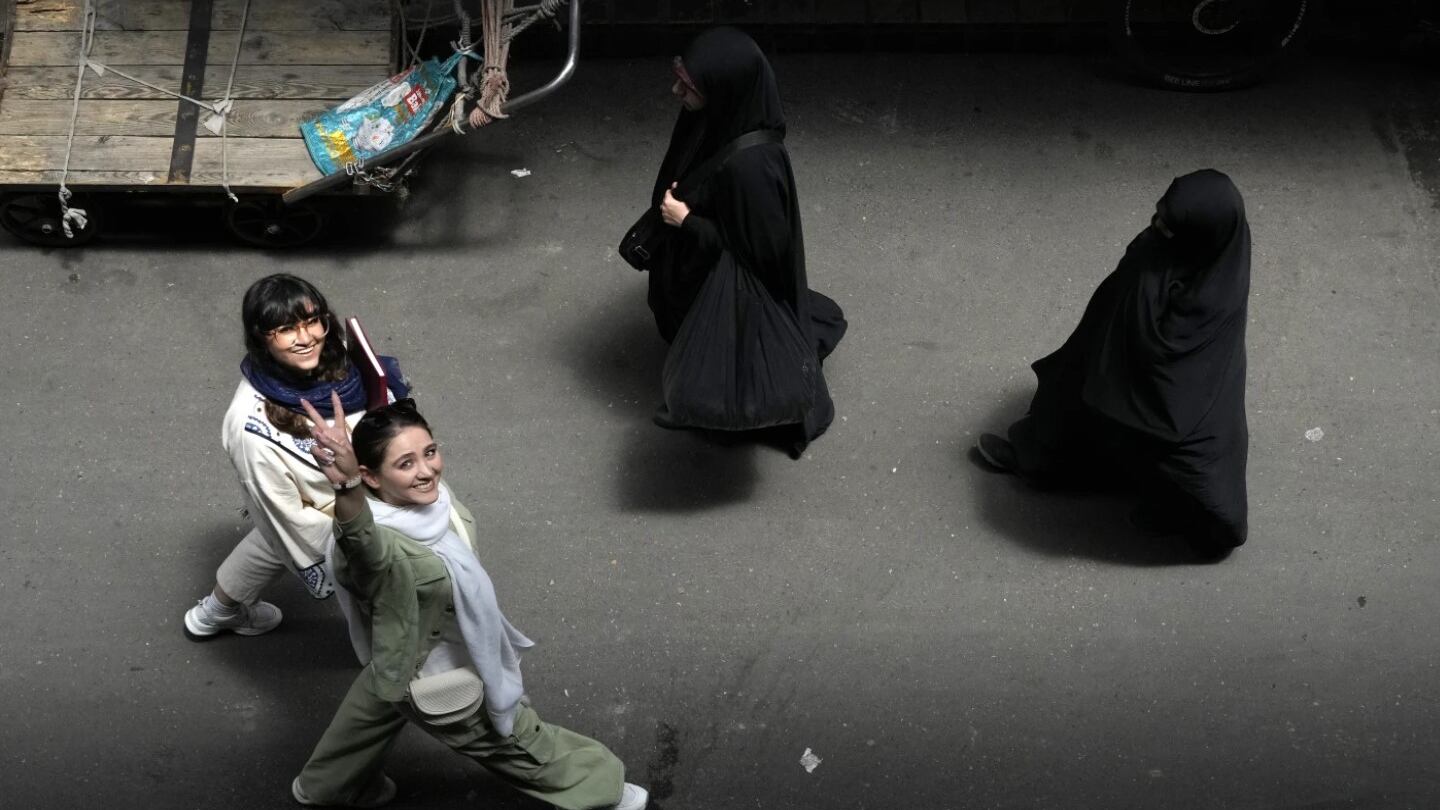 Iran, la lezione dell'Italia all'Occidente