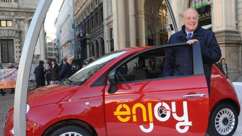Le 600 «Cinquecento» rosse alla guerra del car sharing