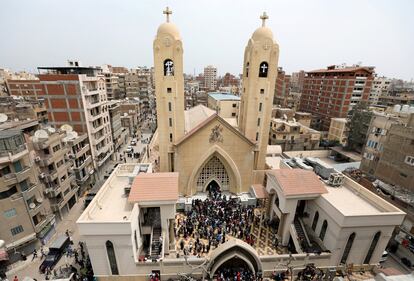 Attentato jihadista contro una chiesa nel Delta egiziano 5