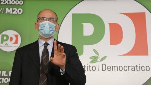 "Stanchi della cancel culture". Studenti in rivolta nell'ex università di Letta