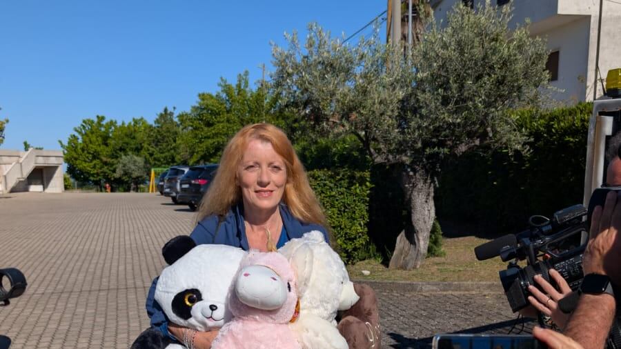 Famiglia del bosco, Brambilla visita i bambini: "Sono molto fiduciosa"