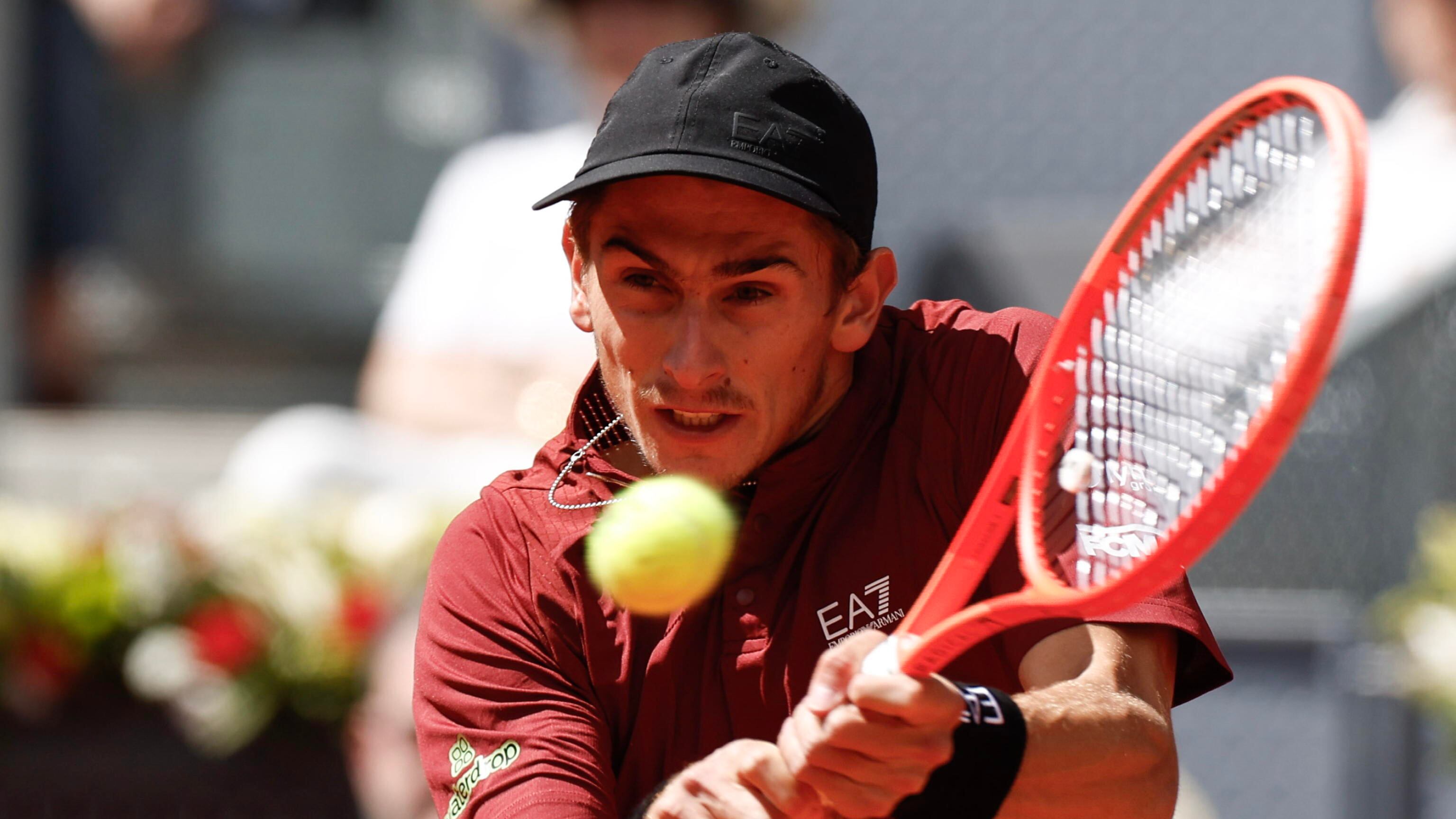 Madrid è al buio, ma sull'Italtennis splende il sole. E Sinner inaugura la sua Fondazione per i giovani