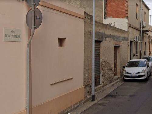 Basta "via IV novembre" o "via Garibaldi". Cosa succede alle strade