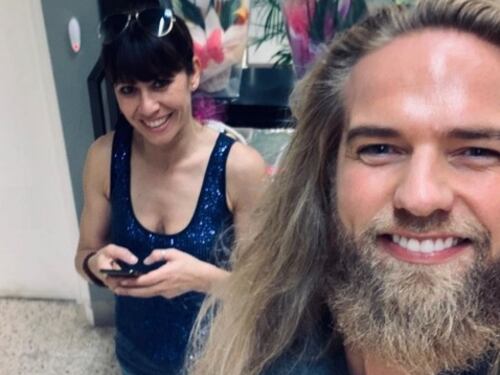 Lasse Matberg dimesso dalla clinica va a cena con Sara Di Vaira