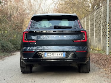 Volvo EX90, la gallery del nuovo SUV elettrico dall'incredibile comfort 13