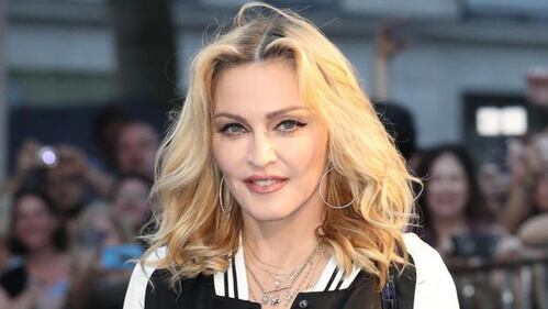 Madonna e Sharon Stone: sexy dive a confronto 3