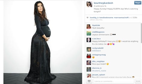Kourtney Kardashian pompa il latte dal seno su Instagram 5