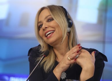 Ornella Muti seminuda in uno scatto di Naike Rivelli 28