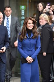 Kate Middleton, bella e glam in blu in Scozia 52