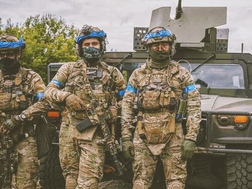 Mercenari americani in Russia: il blindato, la foto geolocalizzata a Kursk e l'ira di Mosca