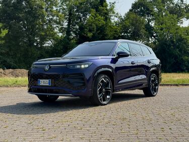 Volkswagen Tayron: guarda la gallery del nuovo SUV per famiglie, anche 7 posti 2