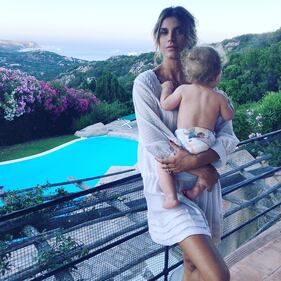 Elisabetta Canalis, a tutta famiglia dall'Italia a Malibu 7