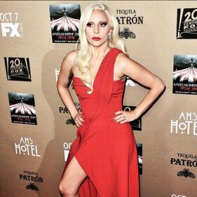 Billboard: Lady Gaga a seno nudo donna dell'anno 21