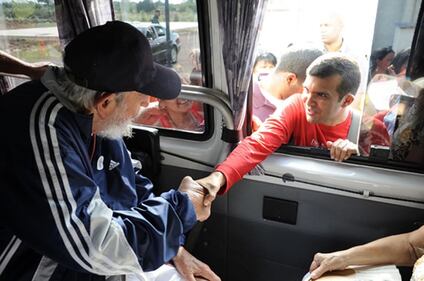 Fidel Castro in pubblico dopo 14 mesi 4