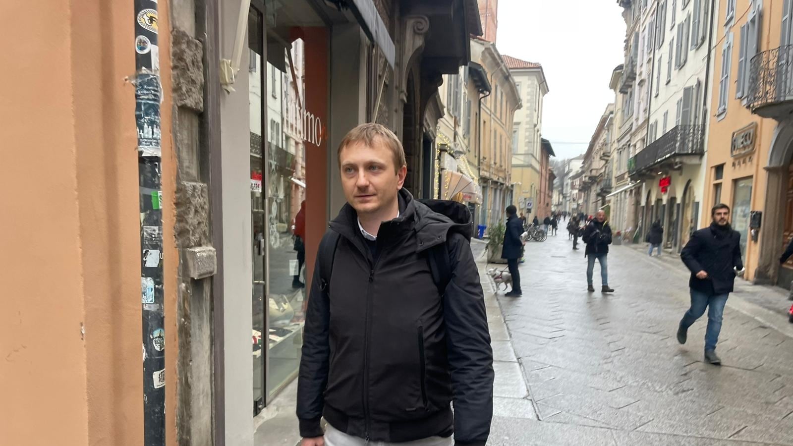 Alberto Stasi è fuori dal carcere: ecco come sono le sue giornate