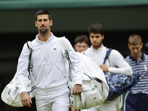 Wimbledon, Alcaraz supera in 5 set Djokovic: le immagini ( e i colpi) più belli della finale