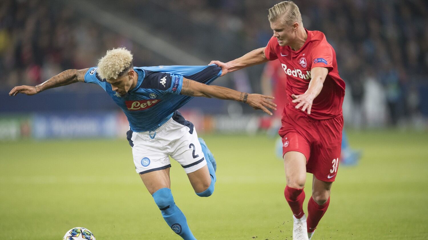 Champions, il Napoli piega 3-2 il Salisburgo. Mertens supera Maradona
