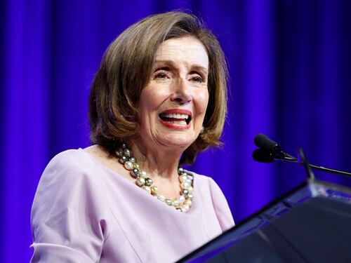 Nancy Pelosi annuncia il ritiro: si chiude l’era della prima donna Speaker nella storia degli Stati Uniti
