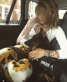 Paris Jackson, le foto dell'artista 9