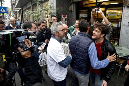Milano, antagonisti attaccano Salvini 2