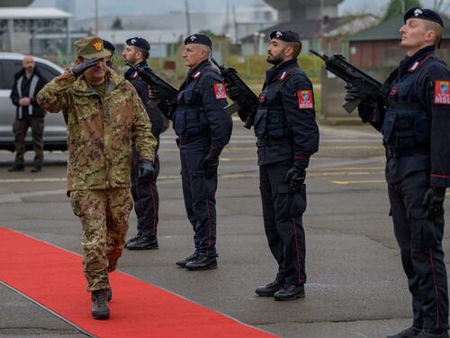 Il Comandante del COVI in visita ai militari italiani in Kosovo