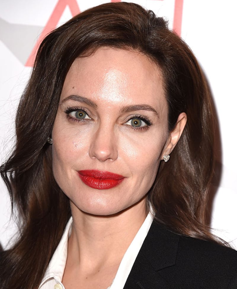 Angelina Jolie, le foto della sexy attrice 9