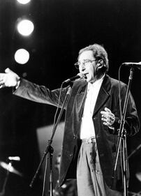 La vita pubblica di Franco Battiato 8