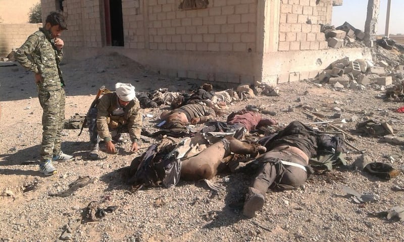 Morti sotto le bombe turche ad Afrin 4