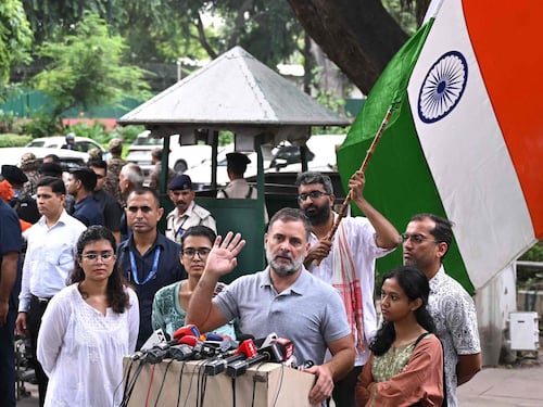Il primo successo delle “blatte” indiane: Modi apre al dialogo