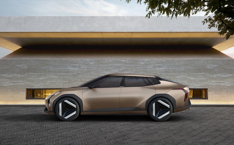 Kia EV3 e EV4 concept, guarda tutte le foto 11